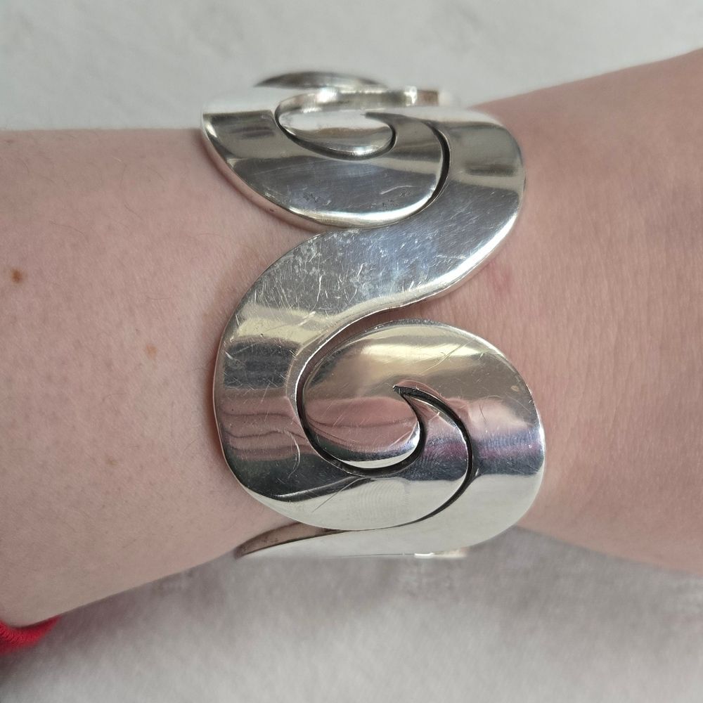 Vintage Mexico Elegant Sterling Silver 925 Swirl Bracelet HEAVY - Picture 2 of 8
